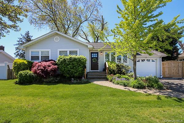 208 N Walnut Street Property Photo 1