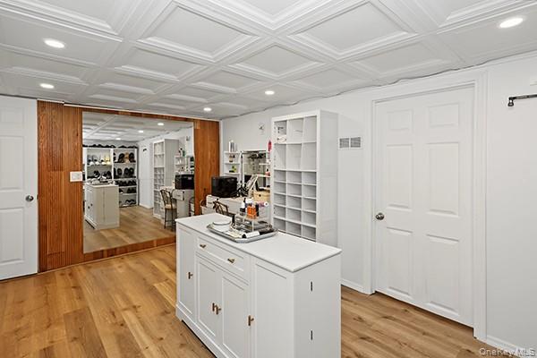 208 N Walnut Street Property Photo 20