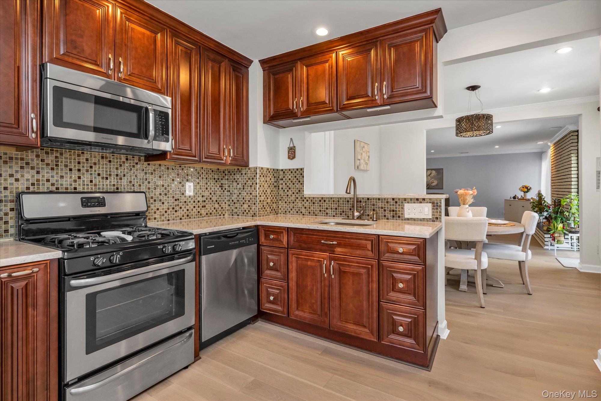 529 Grant Avenue Property Photo 8