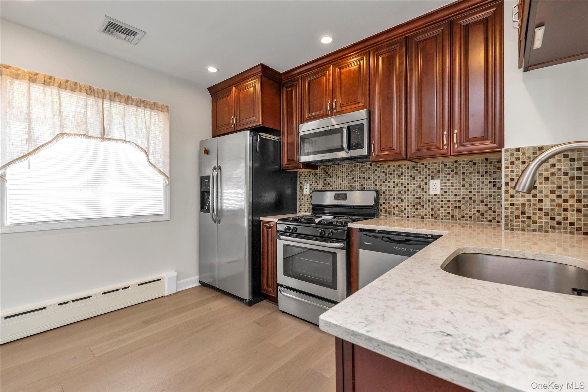 529 Grant Avenue Property Photo 10