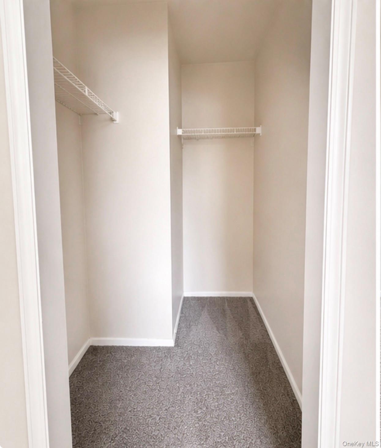 33 Oak 37-12 Property Photo 4