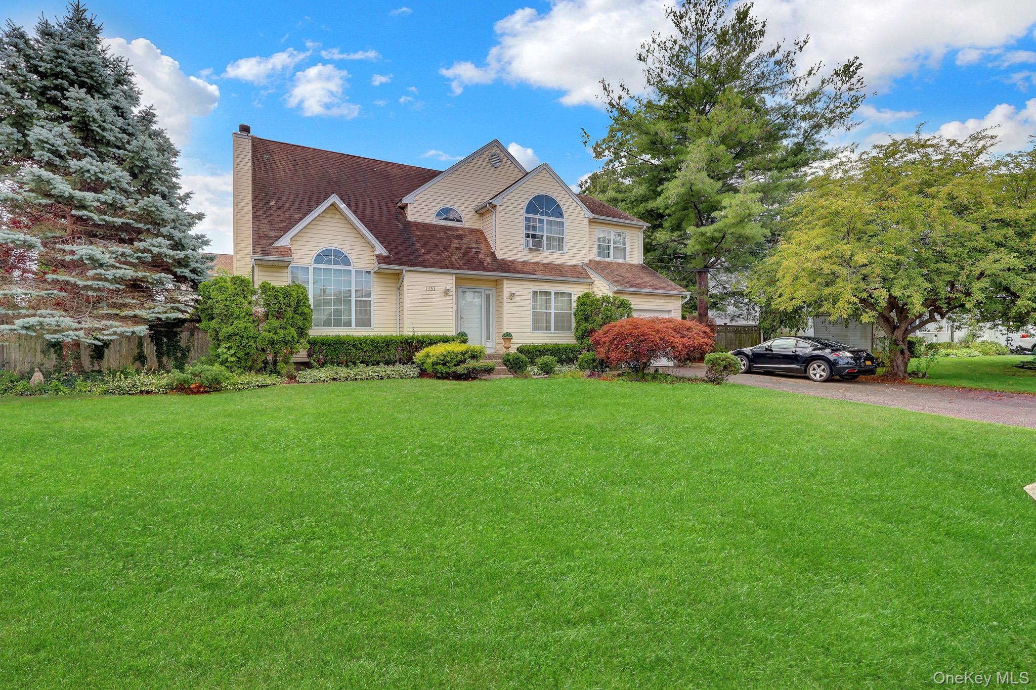 1453 7th Street Property Photo 1