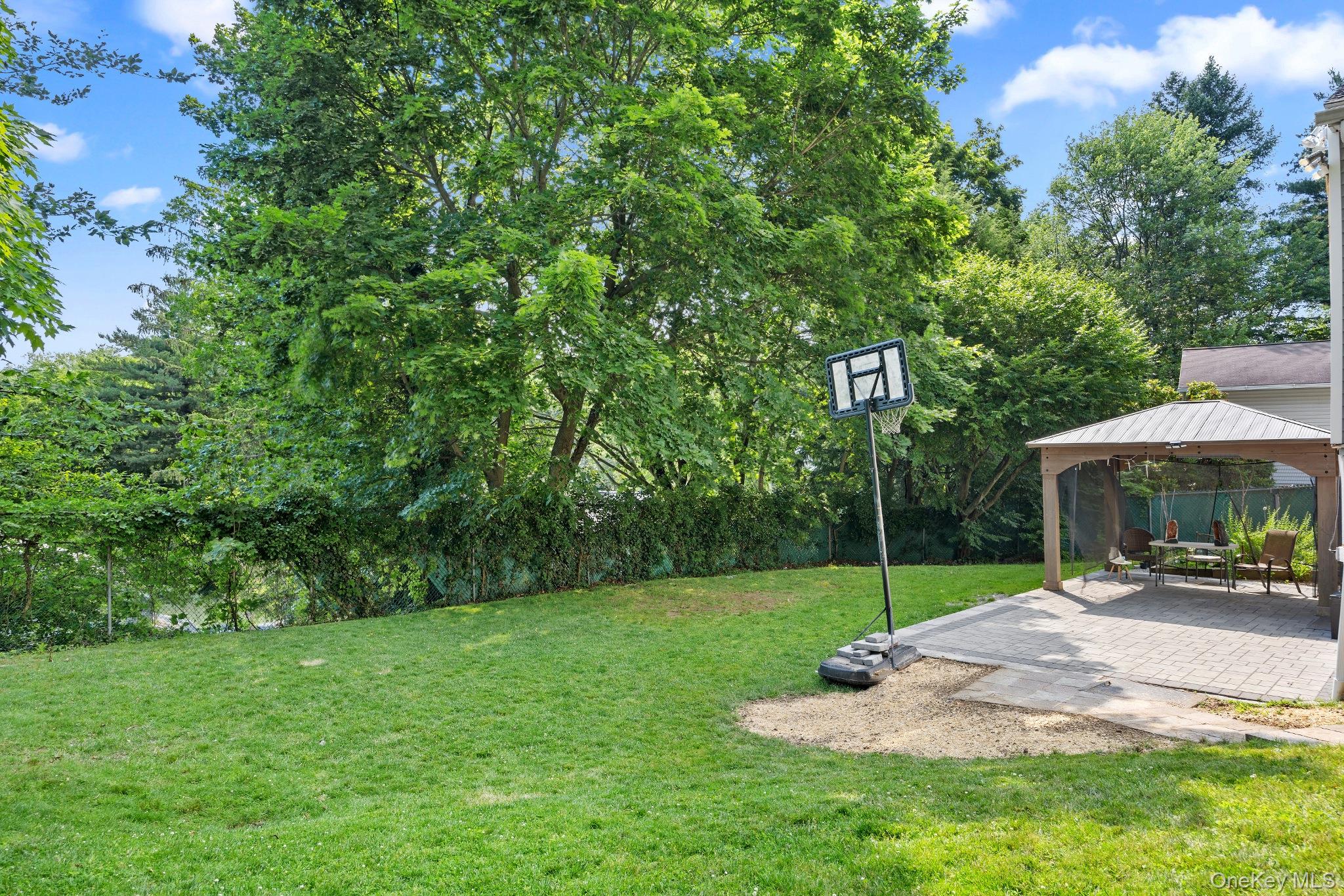 21 Joyce Road Property Photo 23