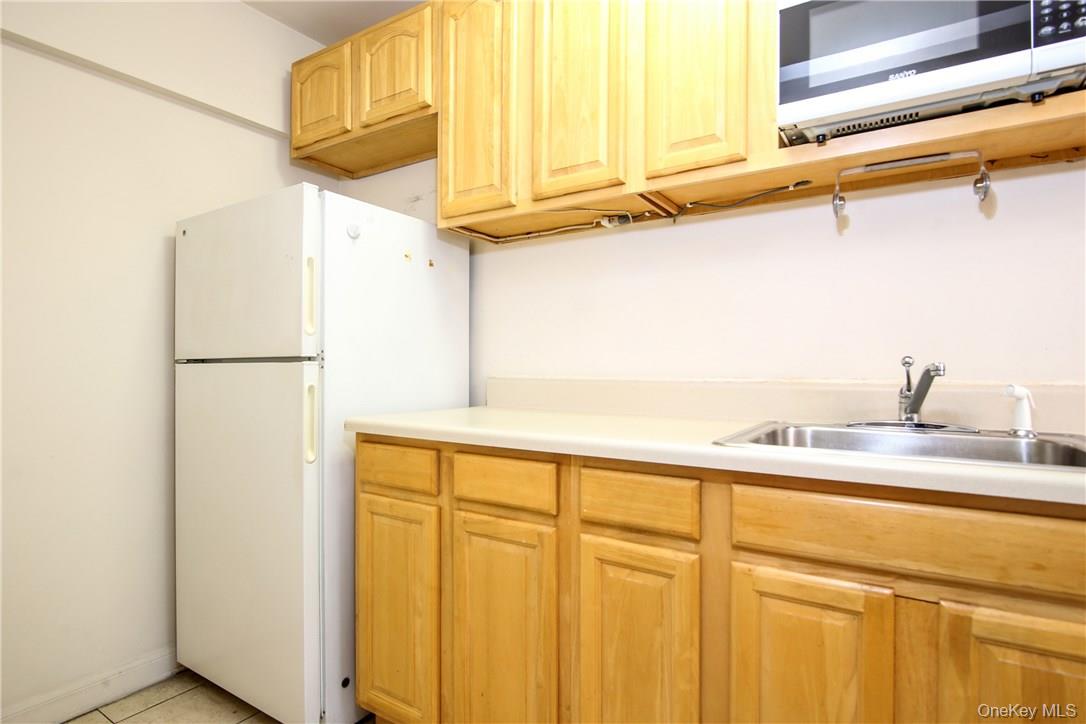 70 Sherman Avenue 1k Property Photo 9