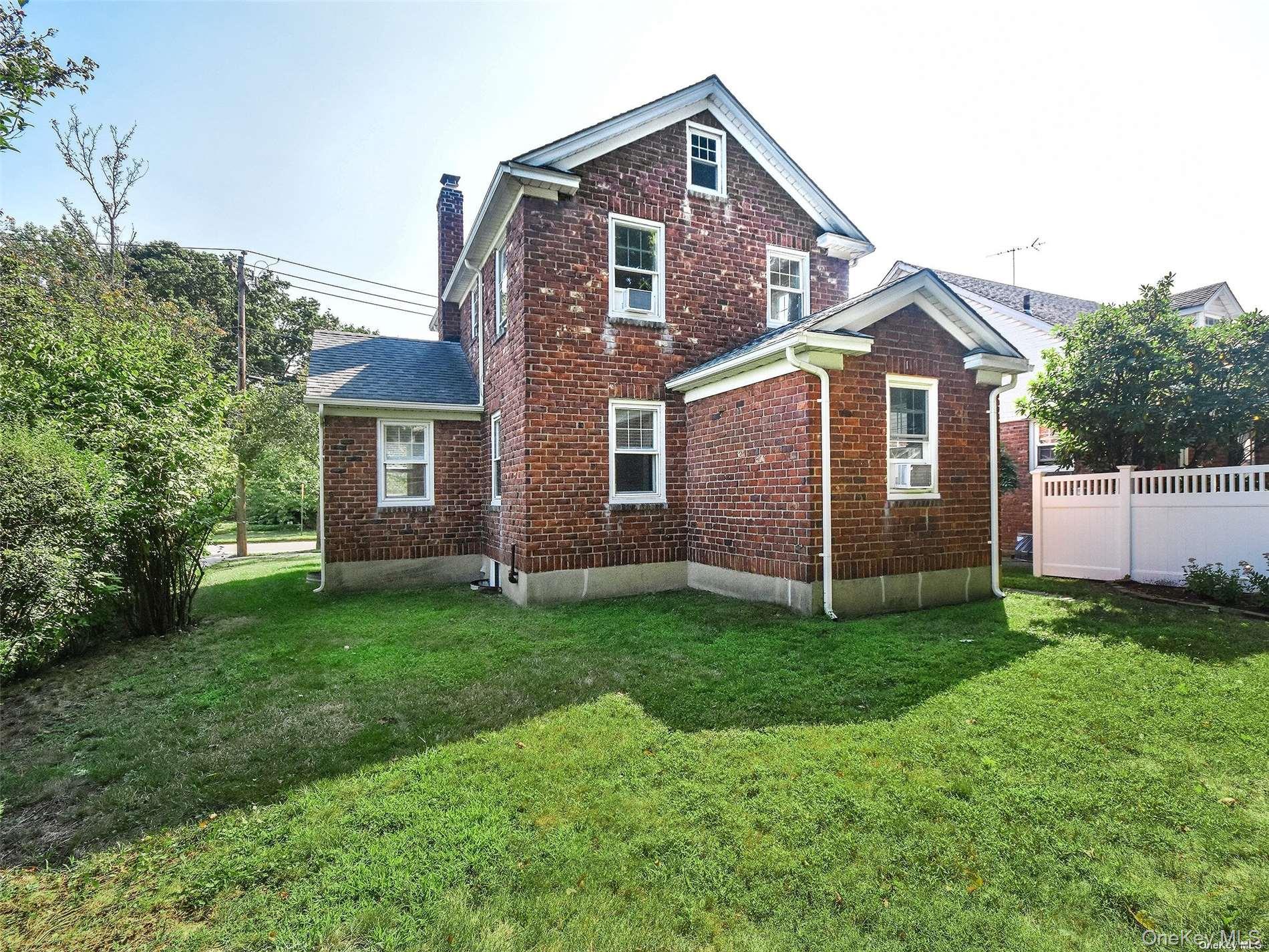 74 Irma Avenue Property Photo 15