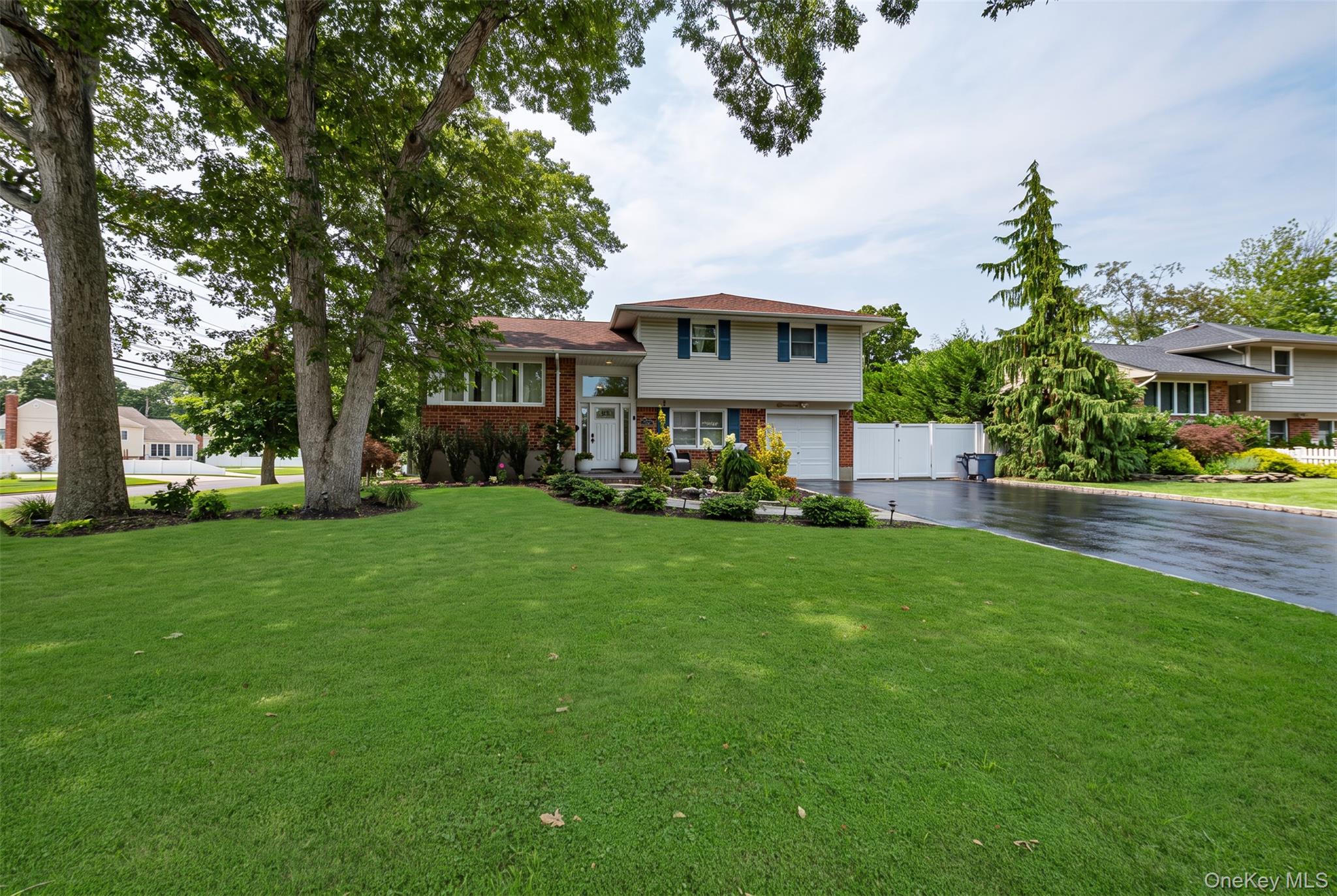 9 Carole Lane Property Photo 2