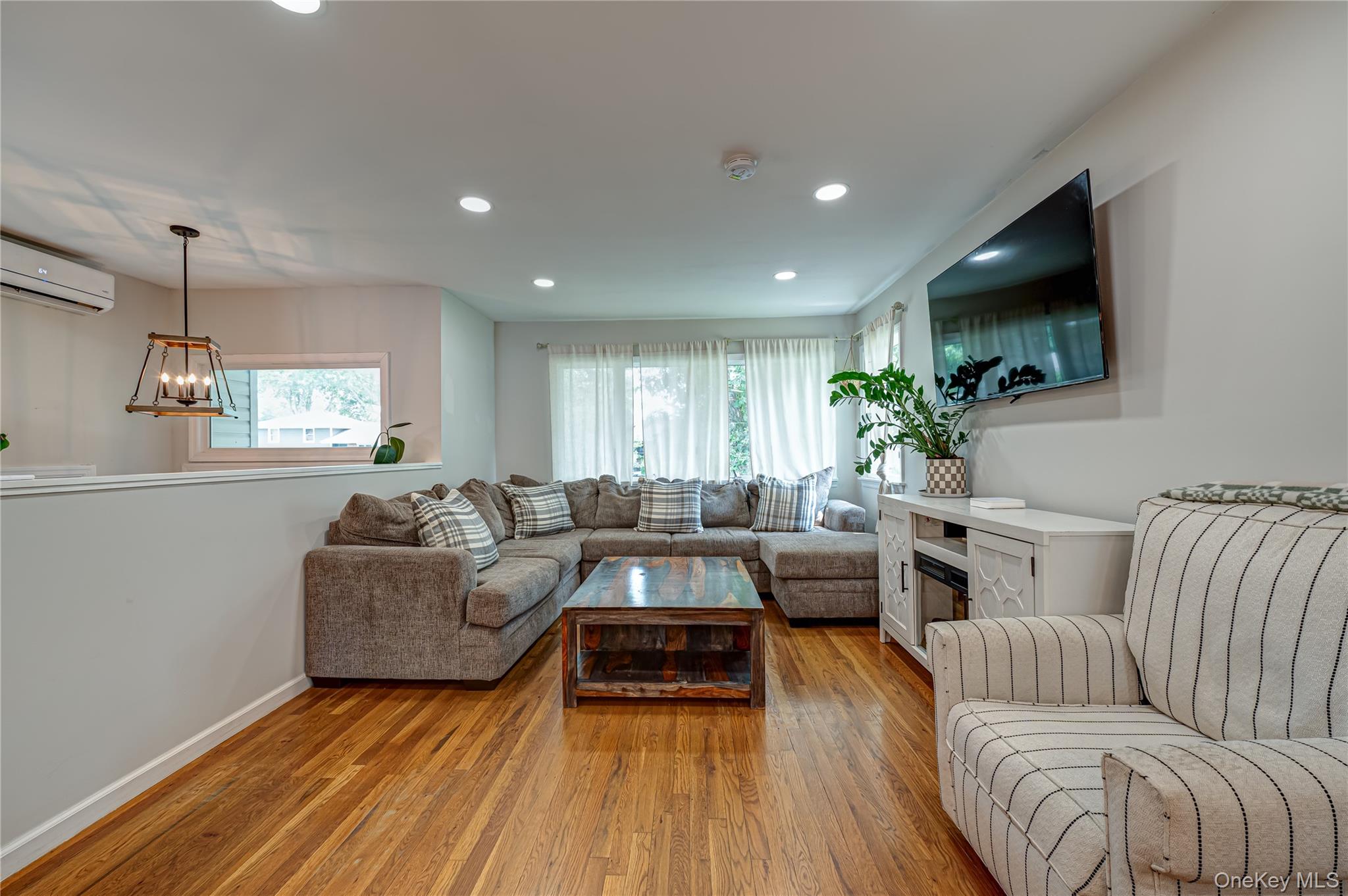9 Carole Lane Property Photo 8