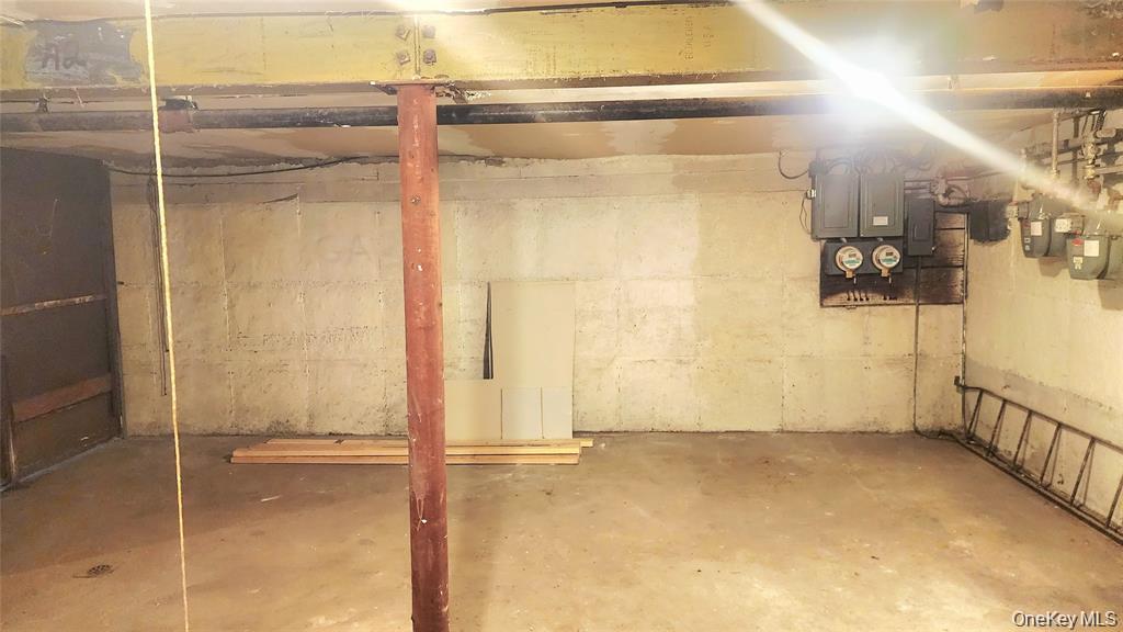 664 Remsen Avenue Property Photo 15