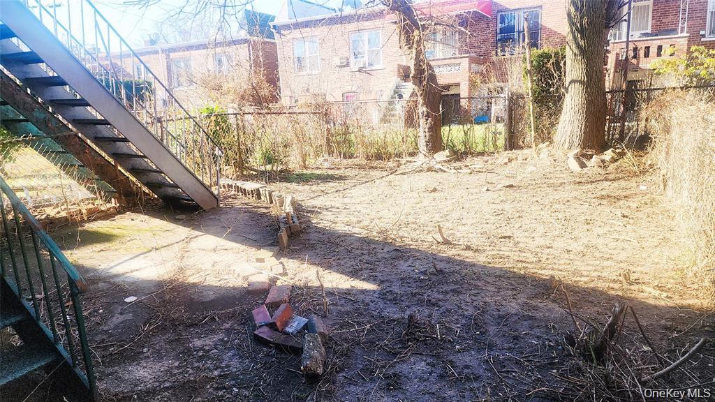664 Remsen Avenue Property Photo 33