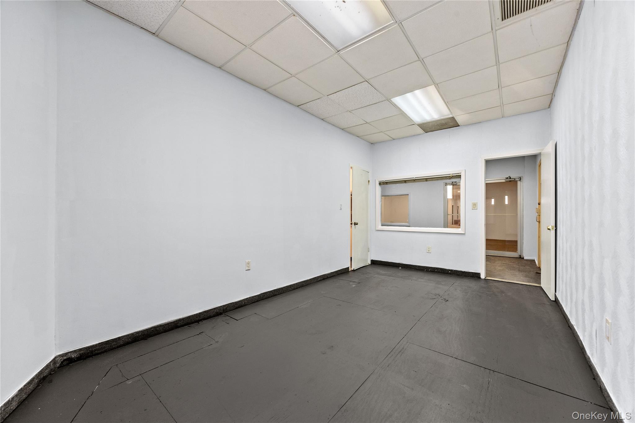 76-14 Rockaway Boulevard Property Photo 4