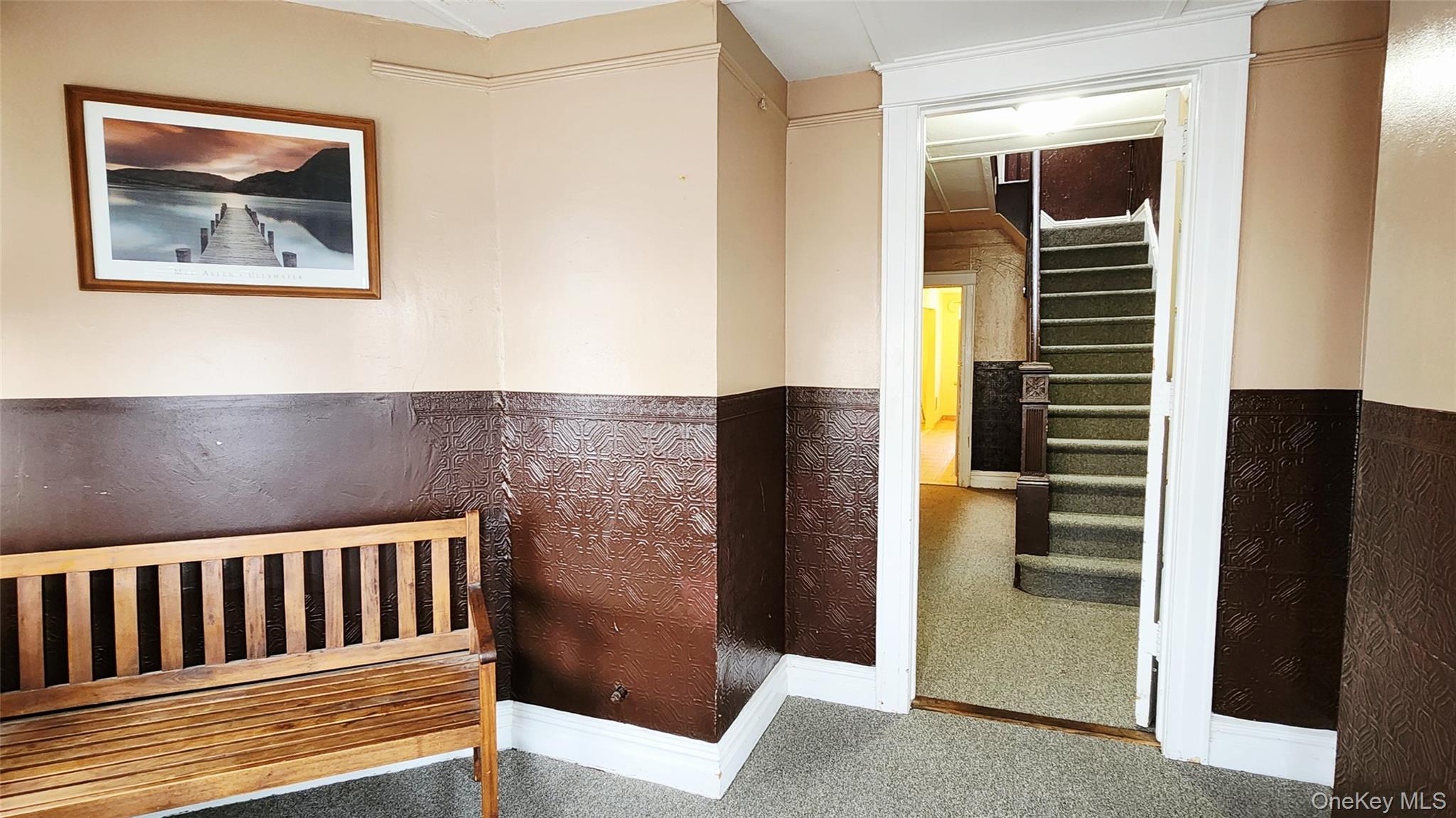 6431 Admiral Avenue Property Photo 2