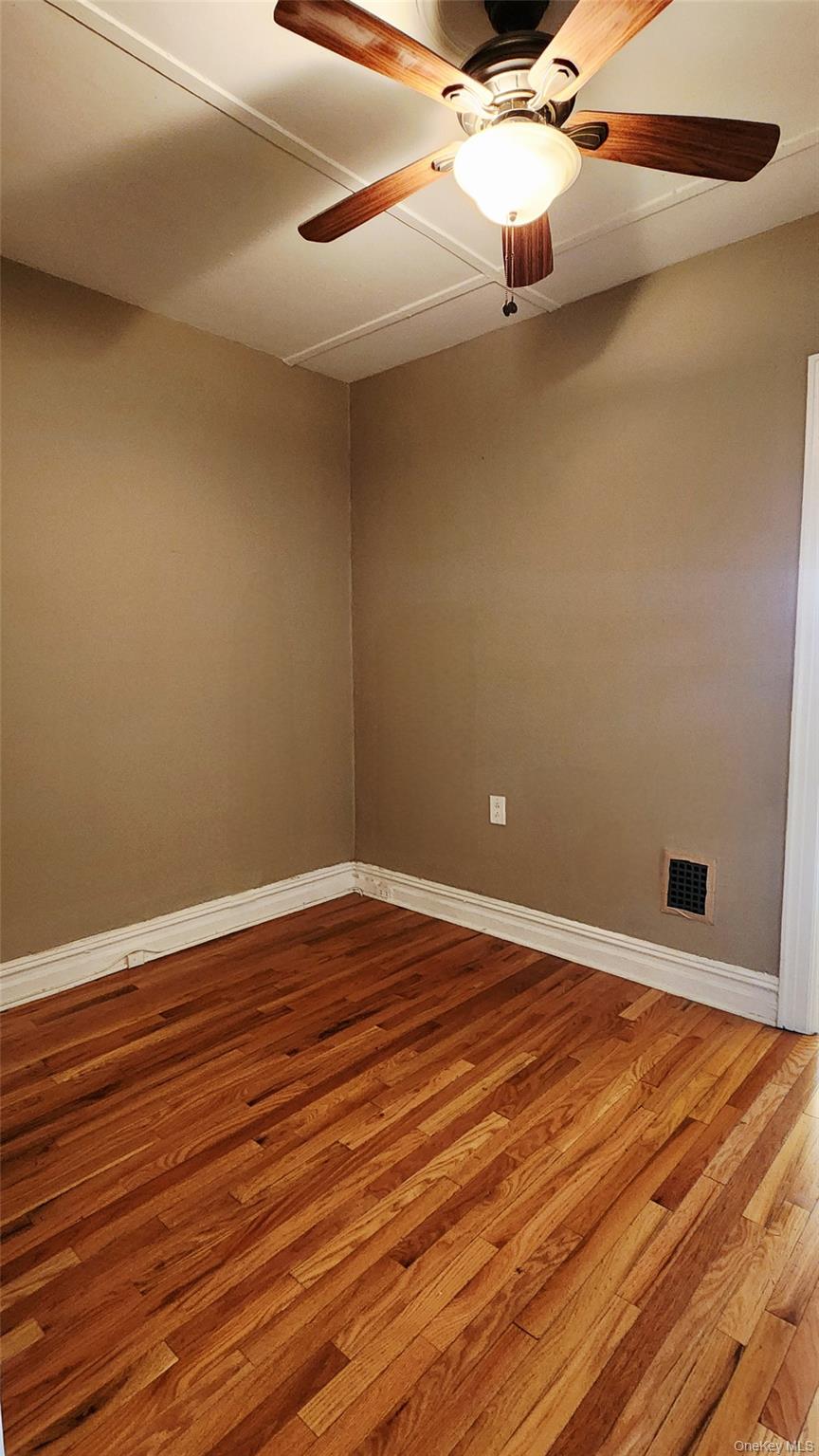 6431 Admiral Avenue Property Photo 4