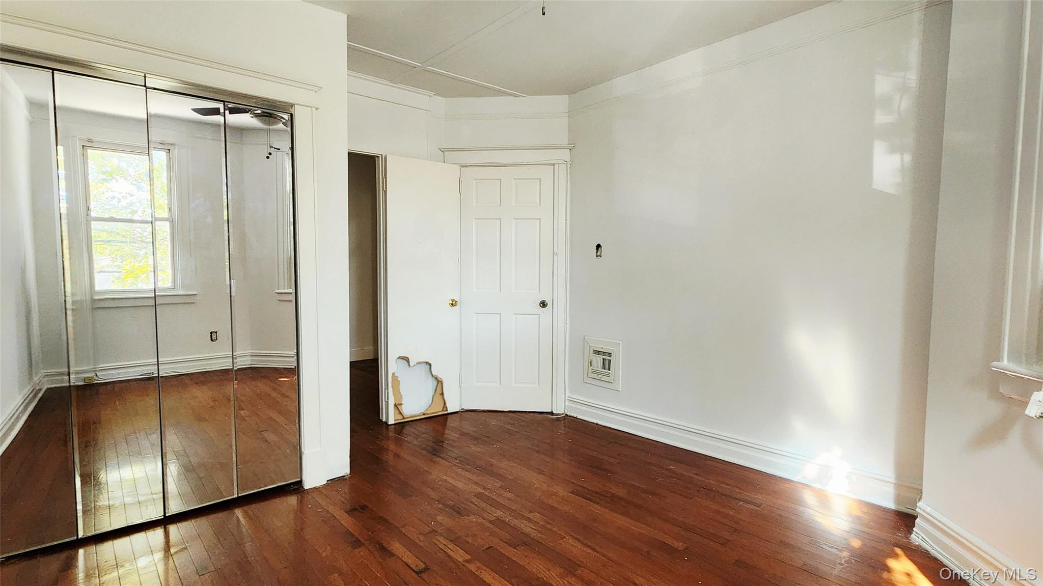 6431 Admiral Avenue Property Photo 8