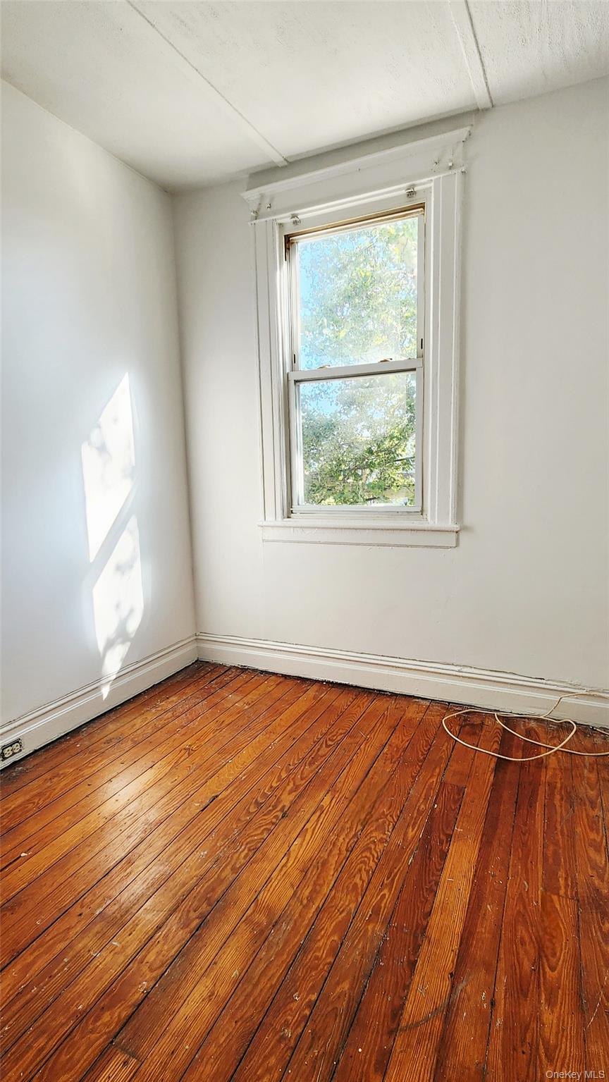 6431 Admiral Avenue Property Photo 11