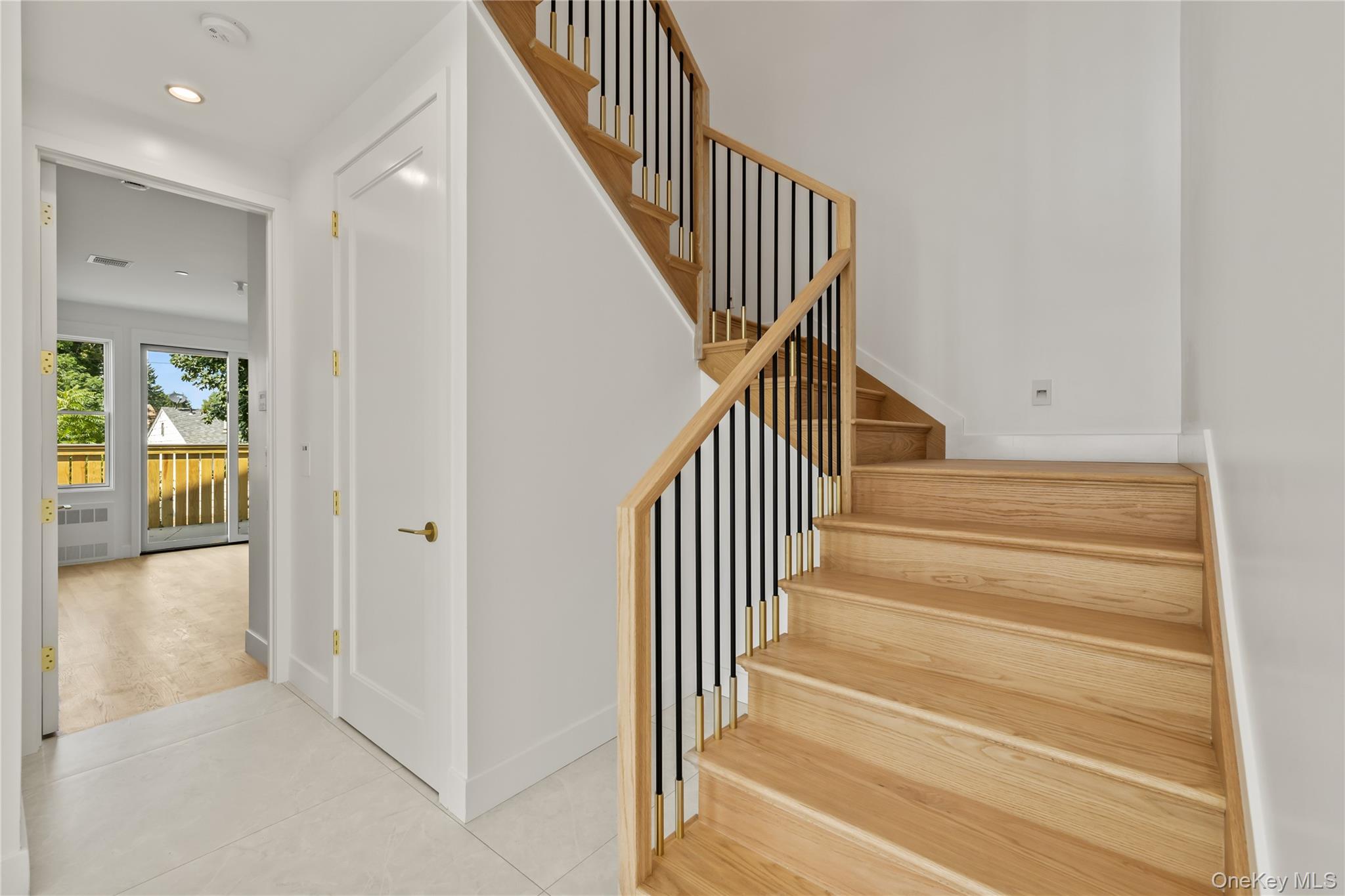 48 Noyes Avenue 201 Property Photo 23