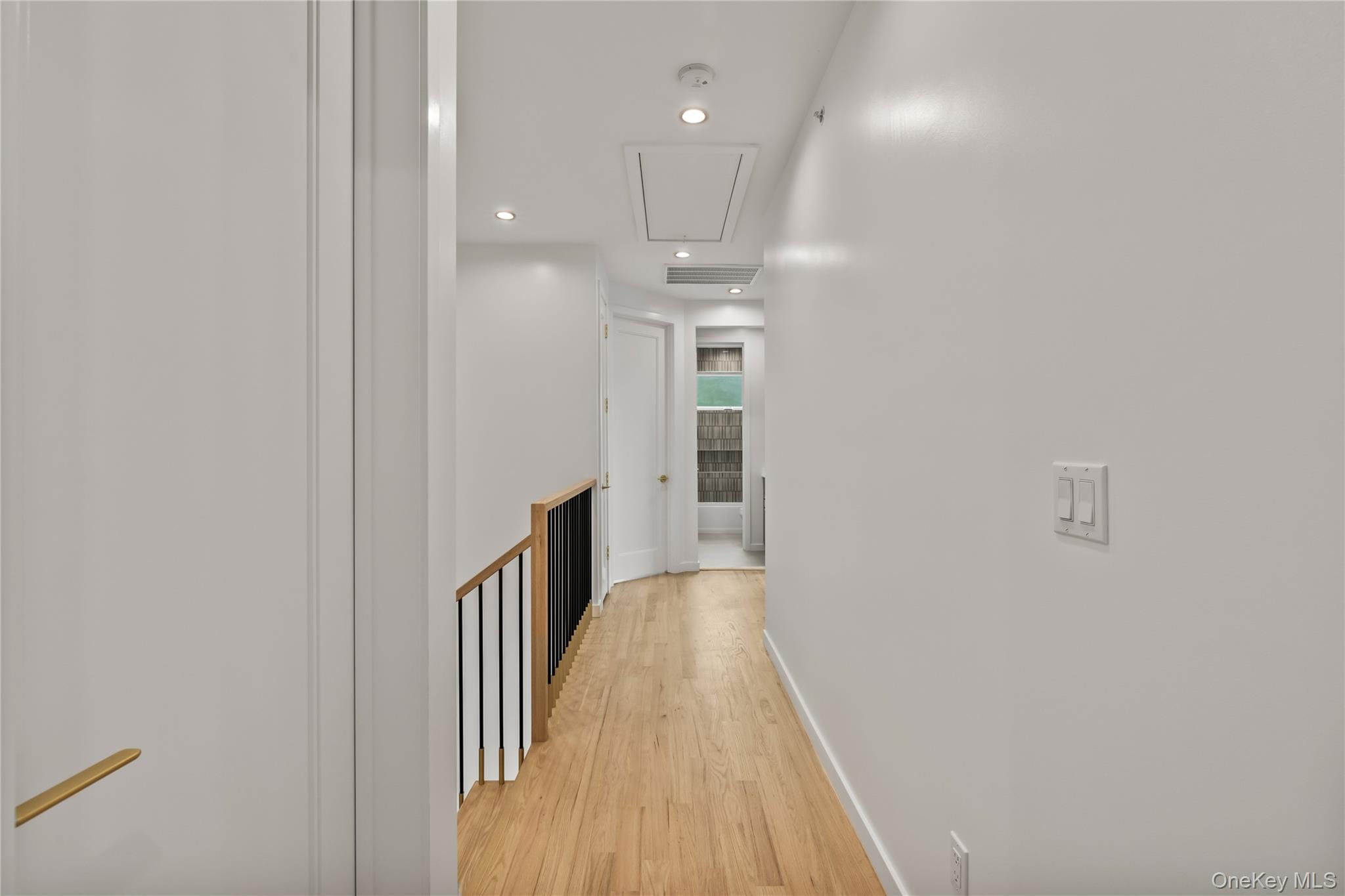 48 Noyes Avenue 201 Property Photo 26