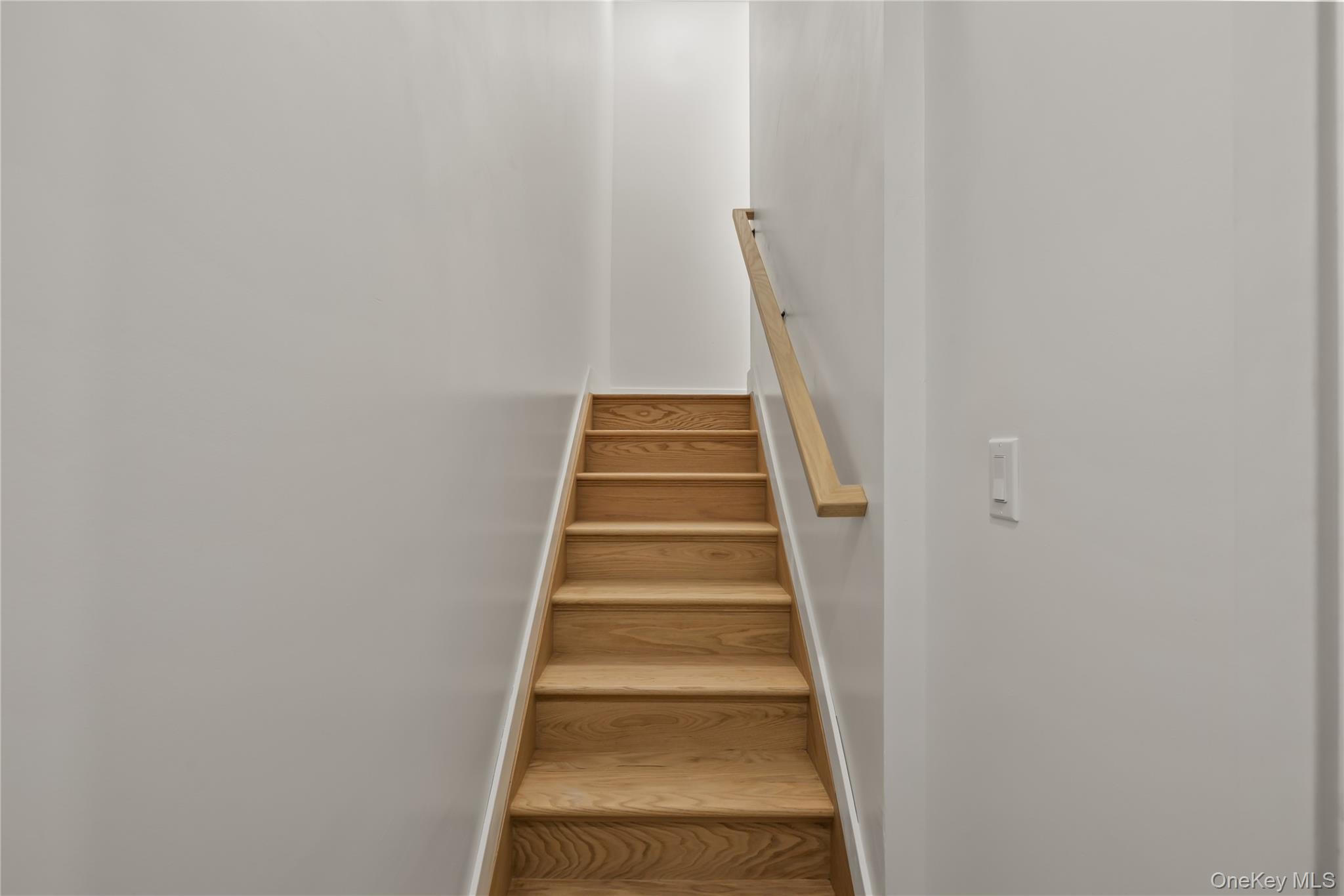 48 Noyes Avenue 201 Property Photo 41