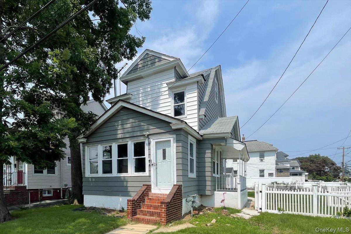 17 Sapir Street Property Photo 20