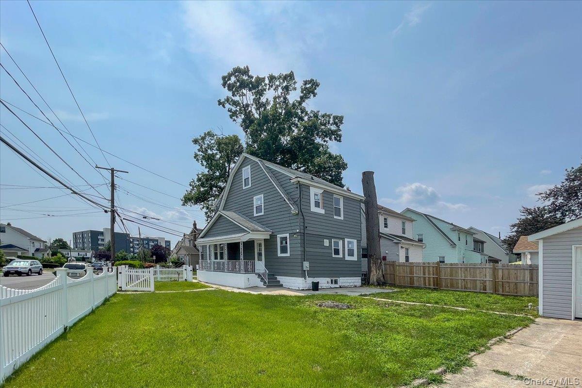 17 Sapir Street Property Photo 21