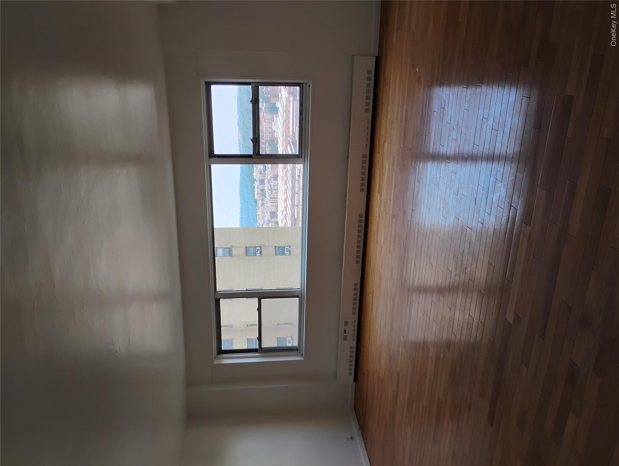 5 Fordham Hill Oval 9a Property Photo 4