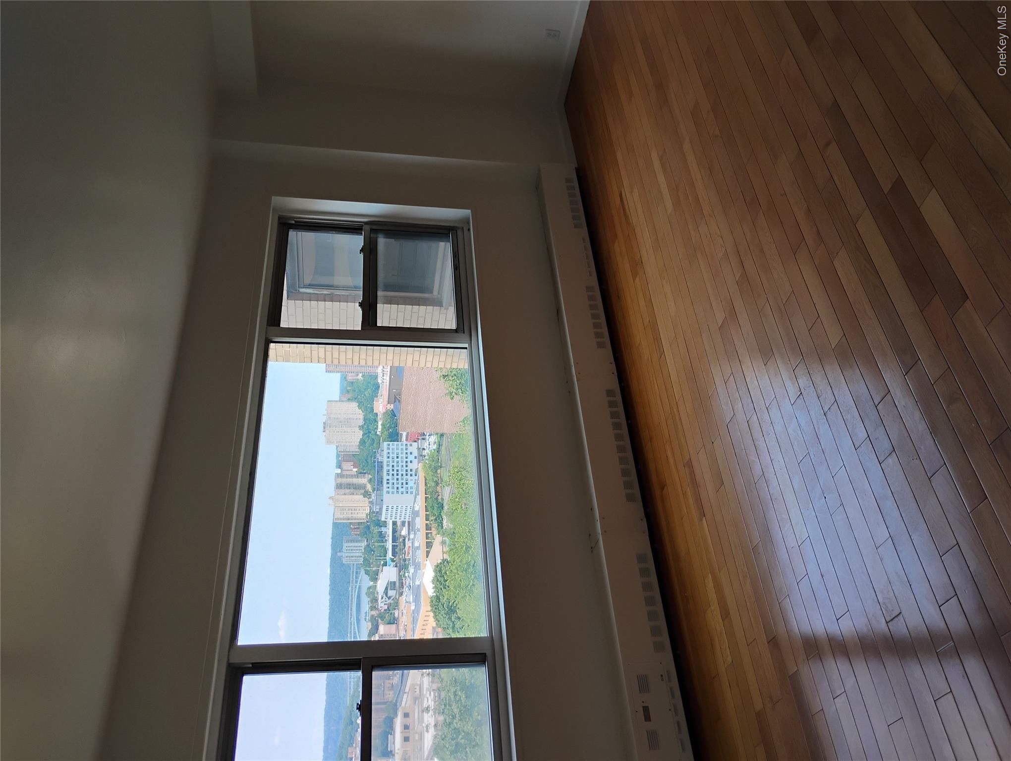 5 Fordham Hill Oval 9a Property Photo 5