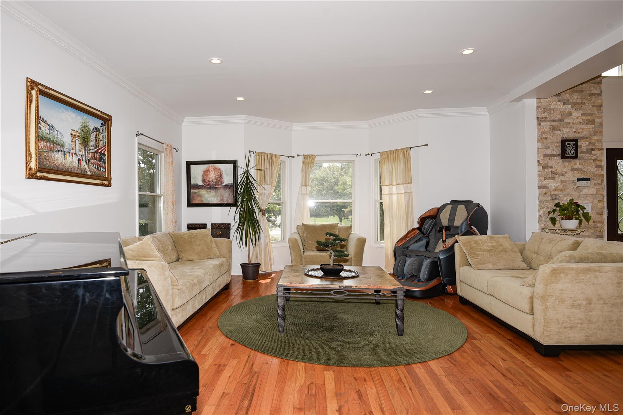 5 Home Court Property Photo 10