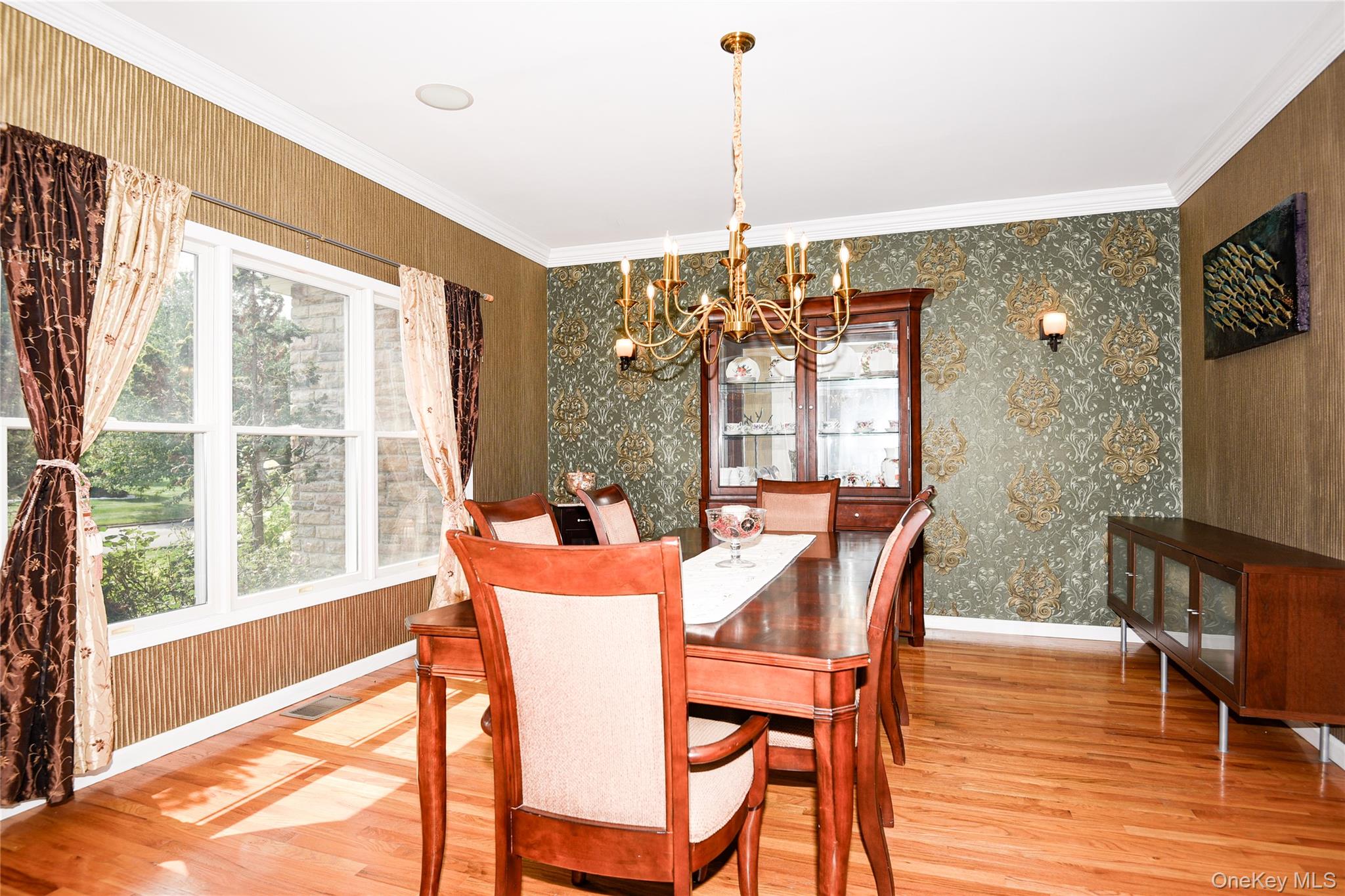 5 Home Court Property Photo 11