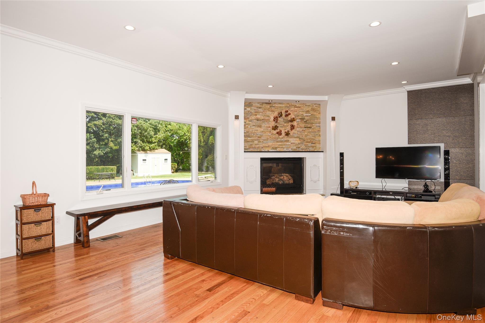 5 Home Court Property Photo 15