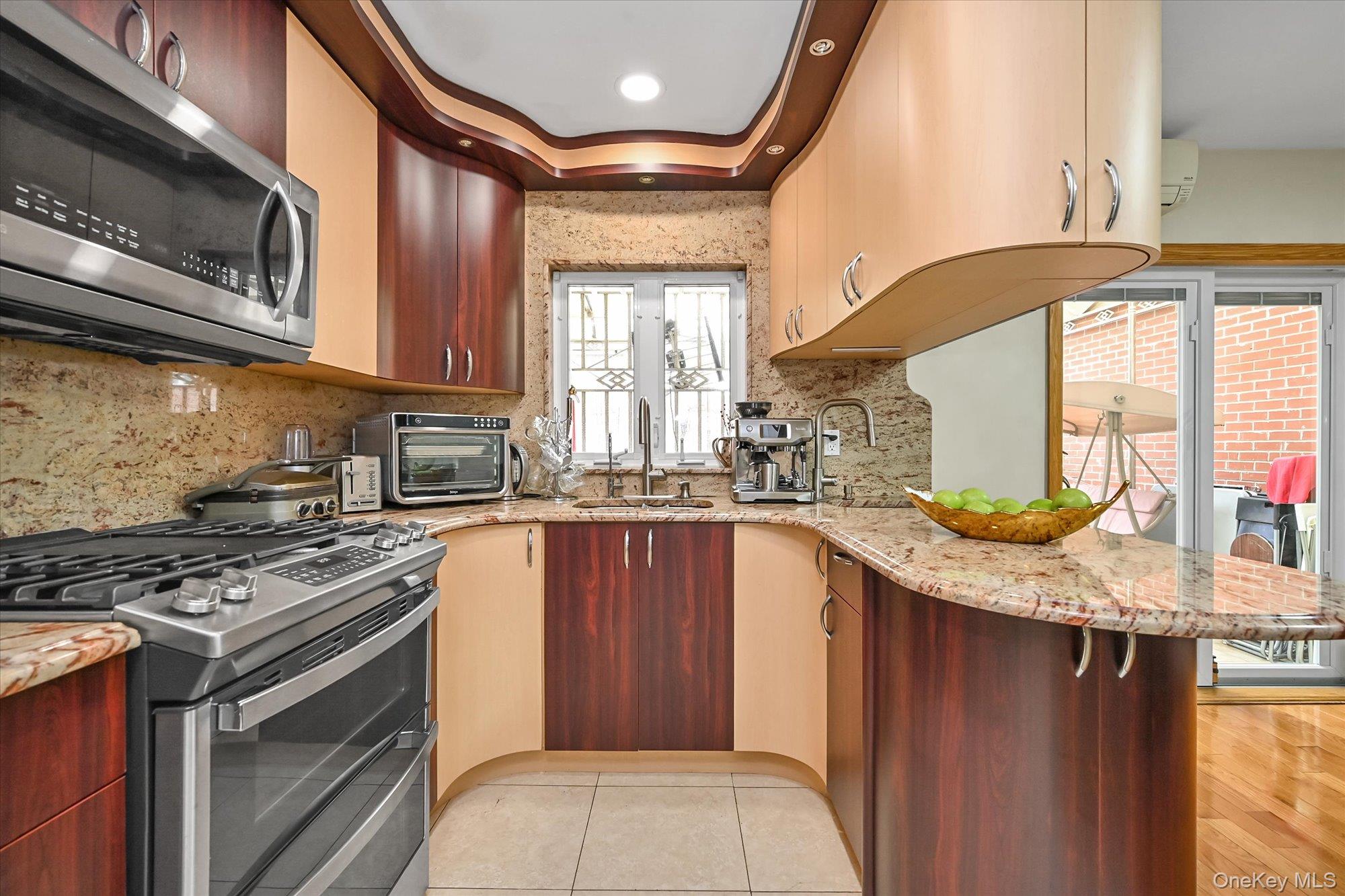 14703 77th Road Property Photo 8