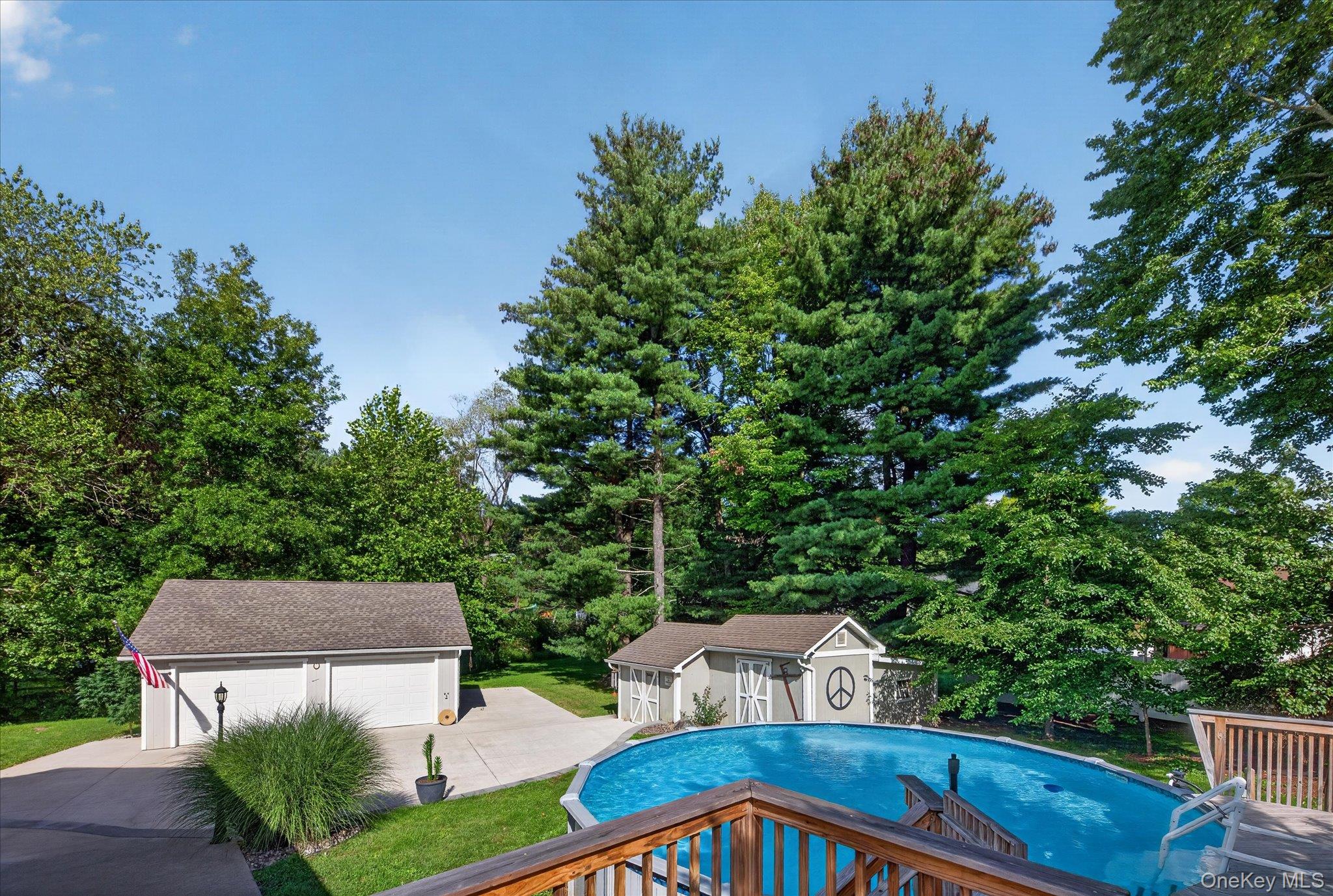 2 Linden Drive Property Photo 3