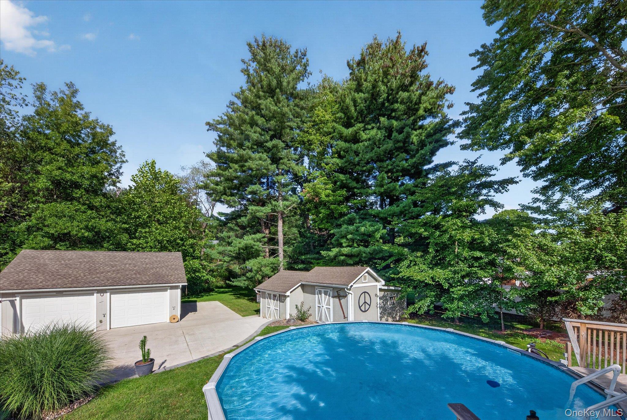 2 Linden Drive Property Photo 6