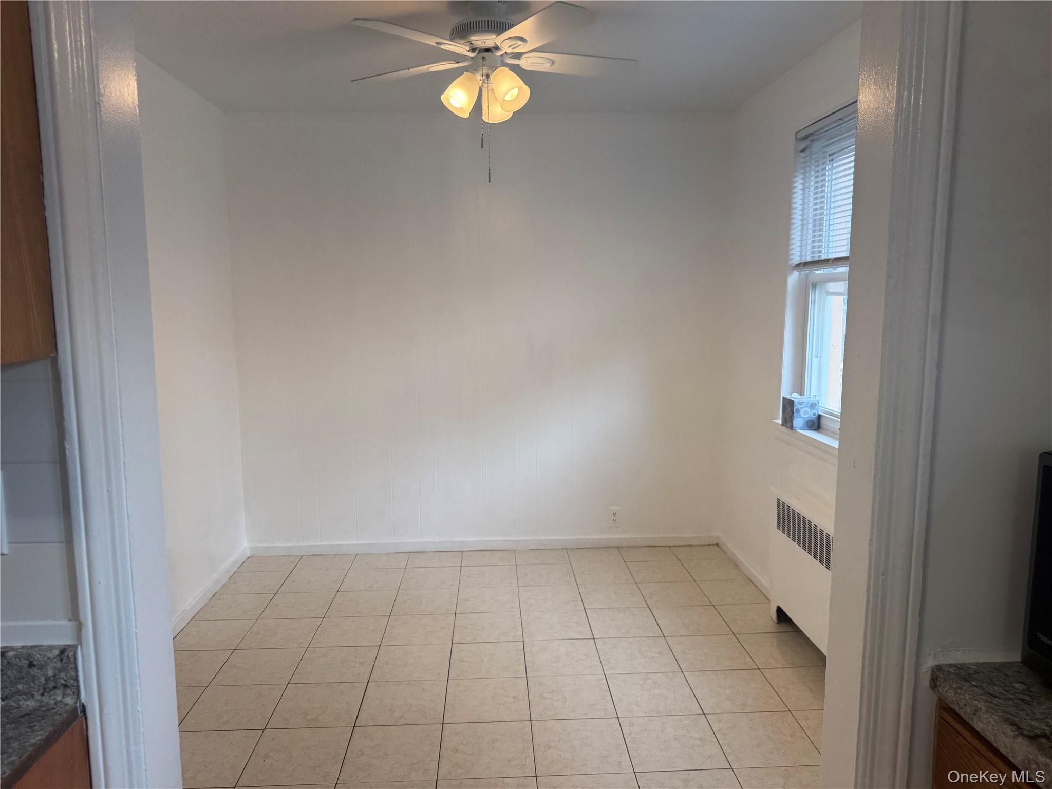 646 E Park Avenue Property Photo 3