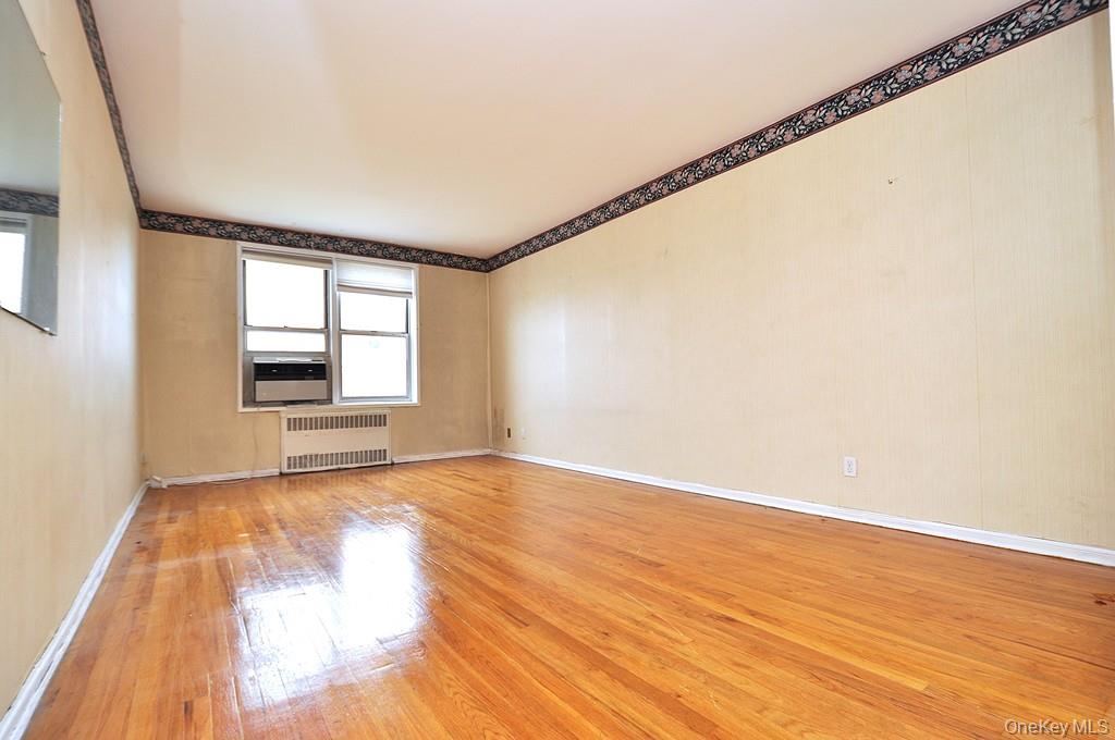 491 Riverdale Avenue 5a Property Photo 9