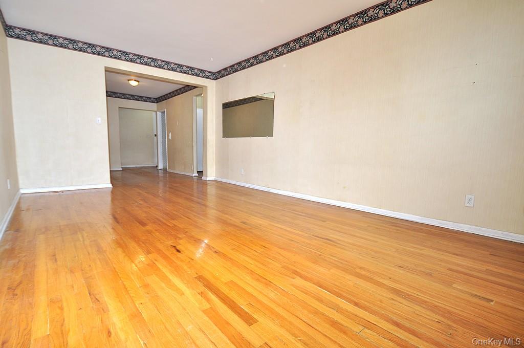 491 Riverdale Avenue 5a Property Photo 12