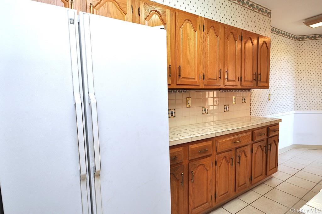 491 Riverdale Avenue 5a Property Photo 18