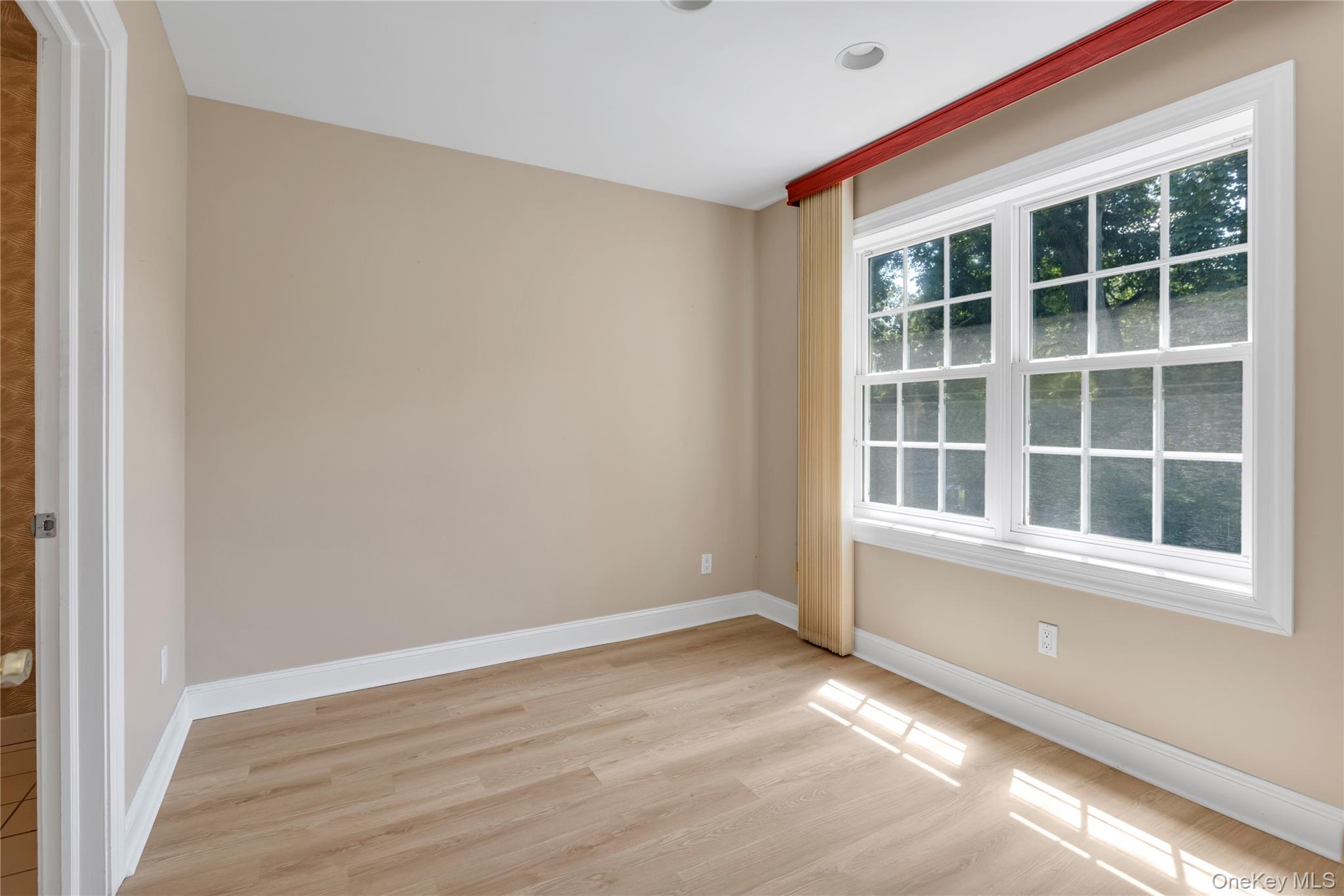 1118 Savoy Drive Property Photo 10