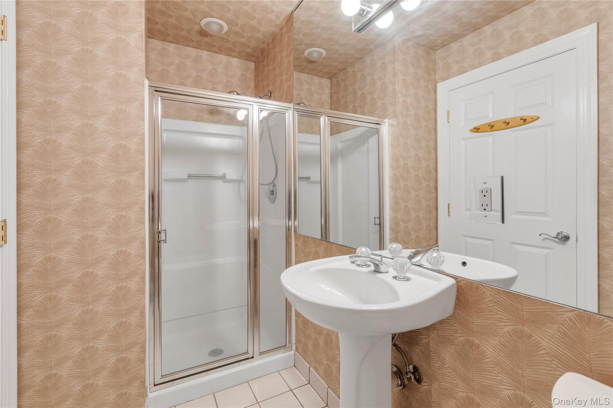 1118 Savoy Drive Property Photo 12