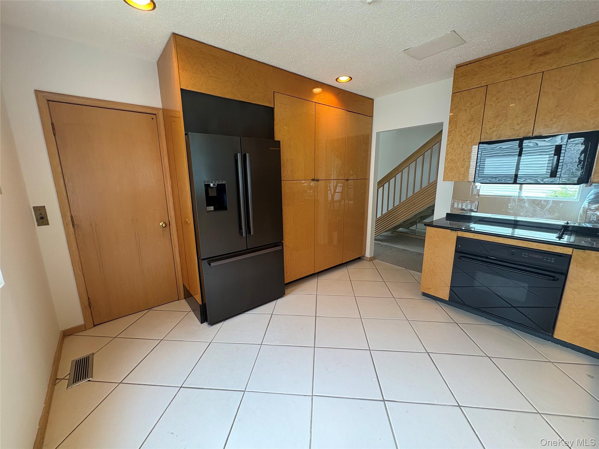 41 Waterside Close Property Photo 5