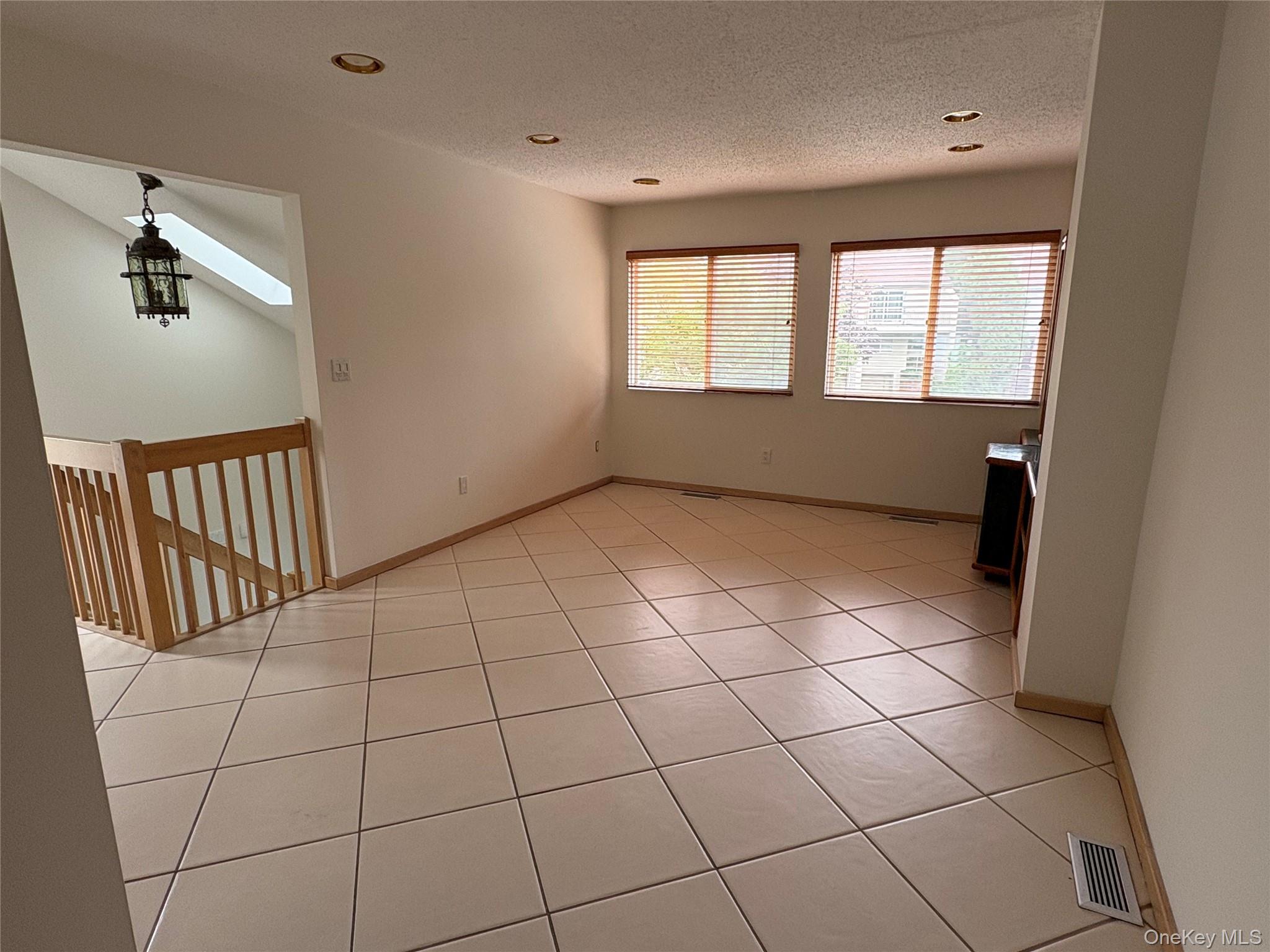 41 Waterside Close Property Photo 6