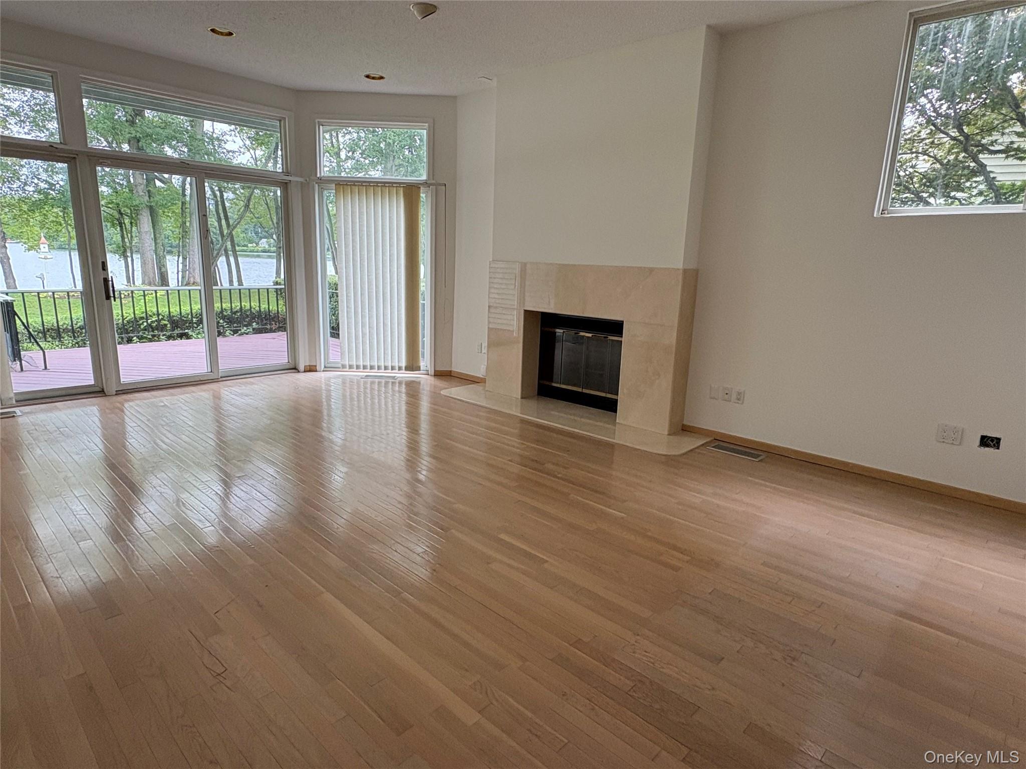 41 Waterside Close Property Photo 9