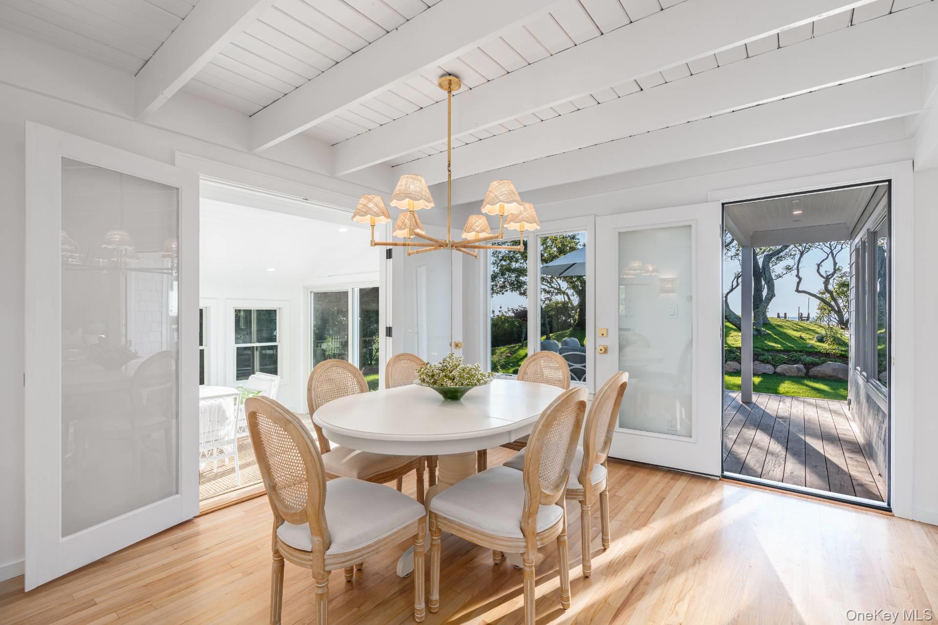380 The Strand Property Photo 17