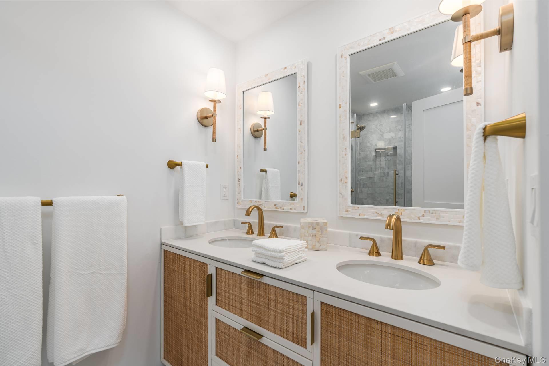 380 The Strand Property Photo 22