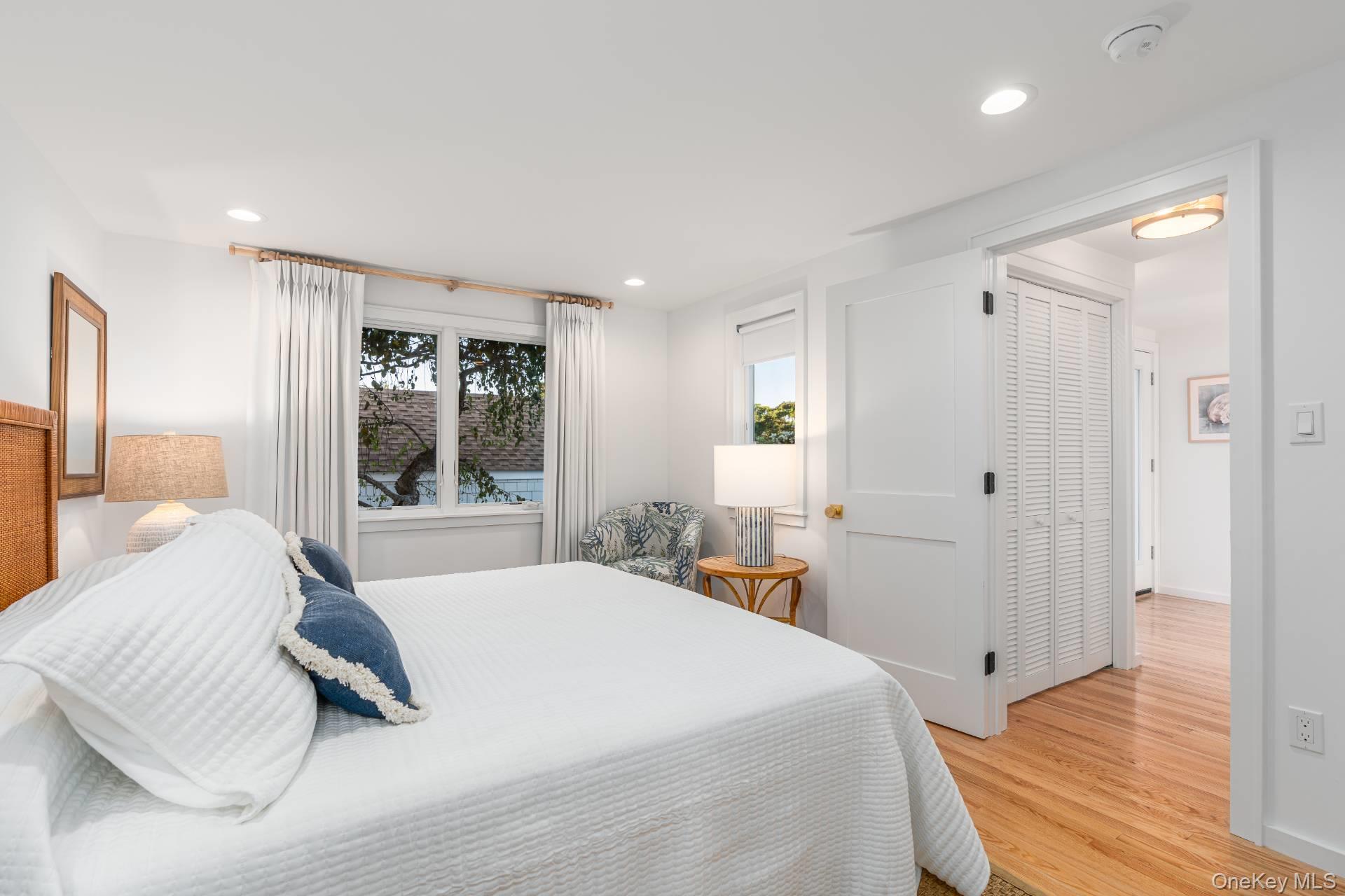 380 The Strand Property Photo 24
