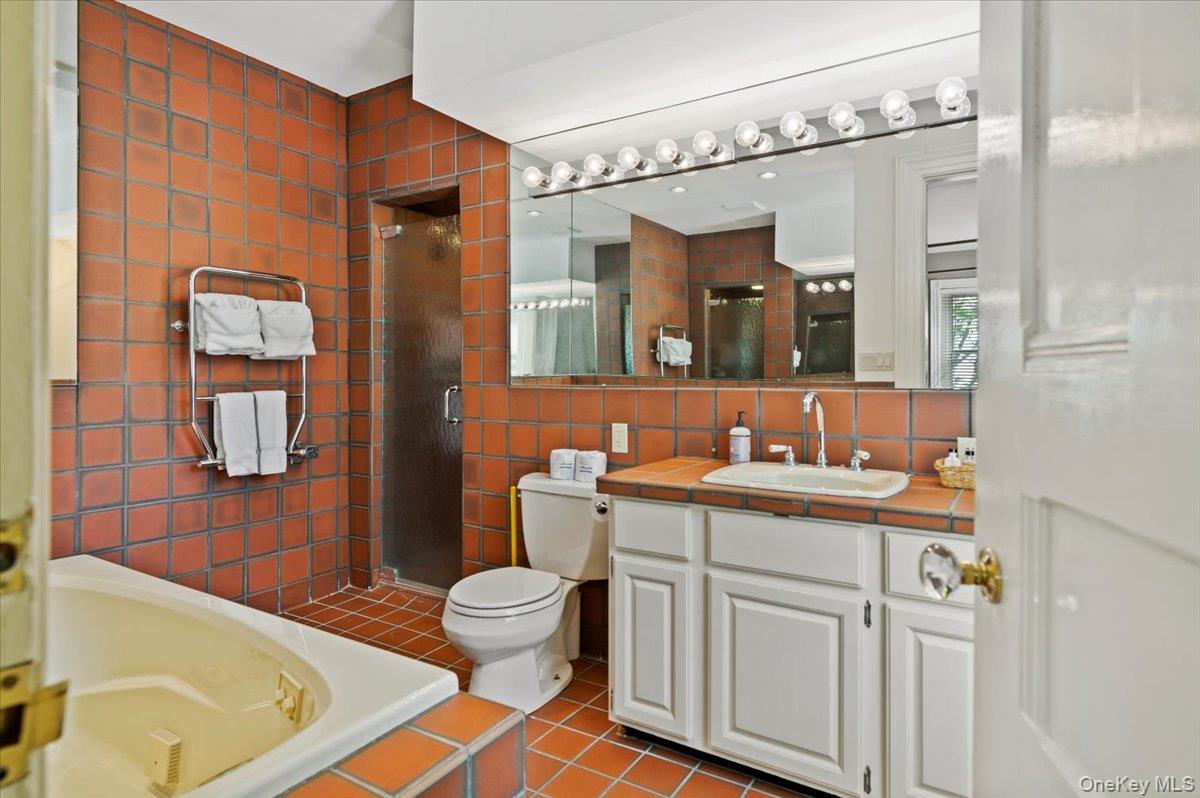605 N. Broadway Property Photo 23