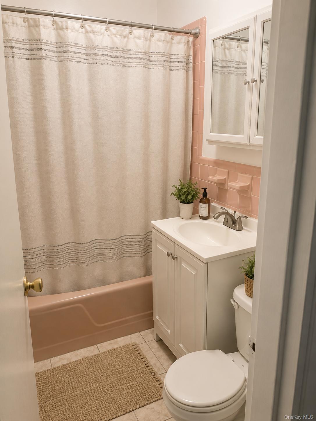 2451 Wilson Avenue Property Photo 18