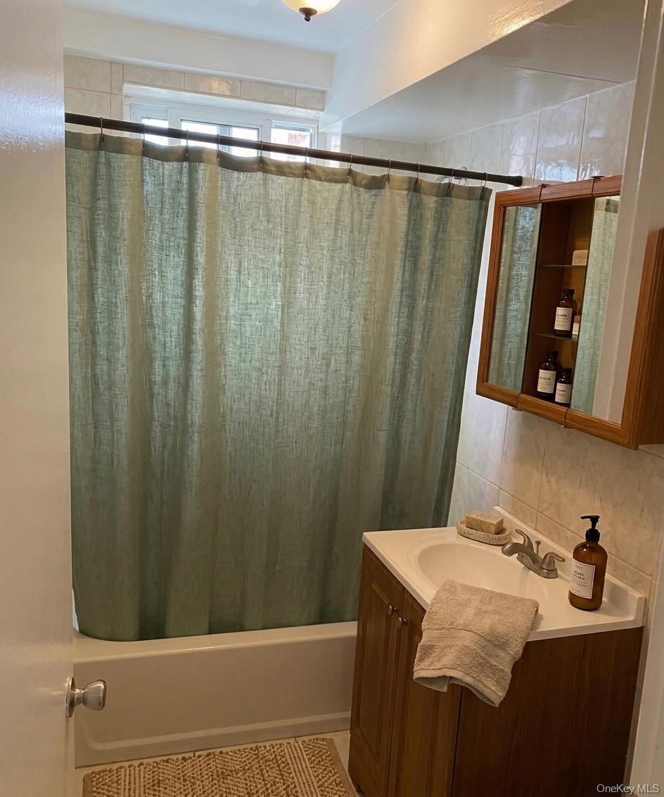 2451 Wilson Avenue Property Photo 23