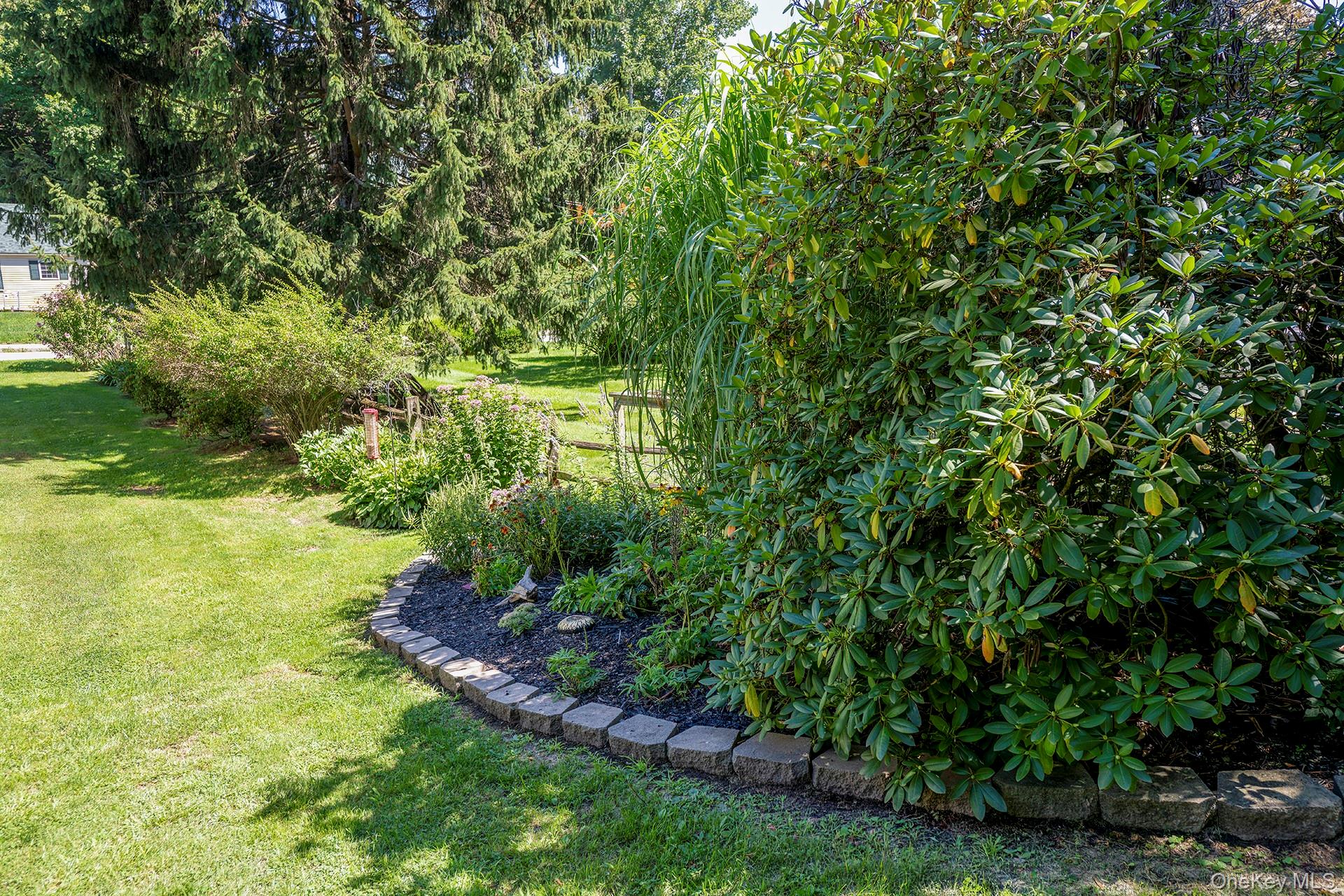 33 North Avenue Property Photo 24