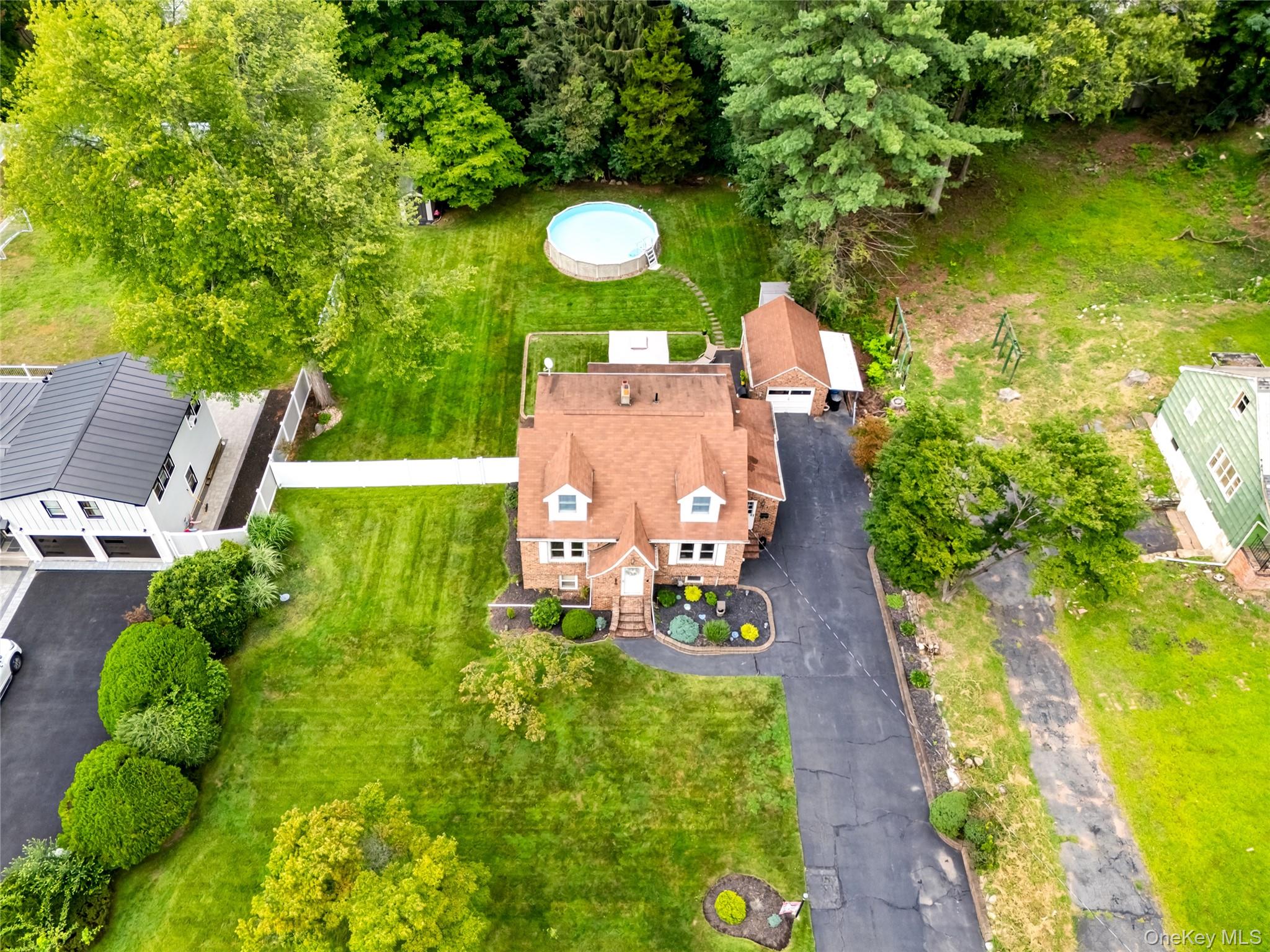 58 Second Street Property Photo 4