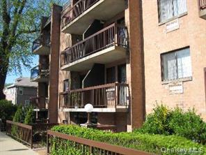 43-04 158th Street 3e Property Photo 1