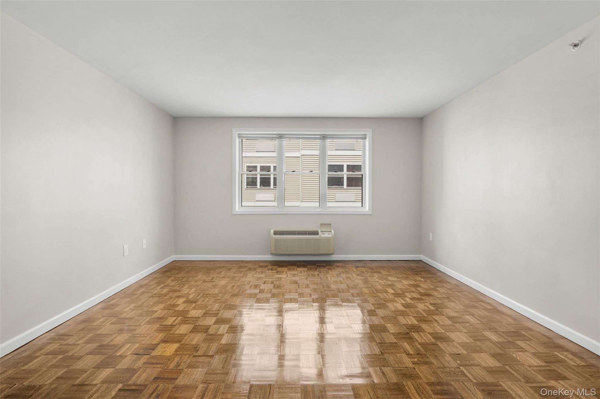 342 Westchester Avenue 25e Property Photo 10
